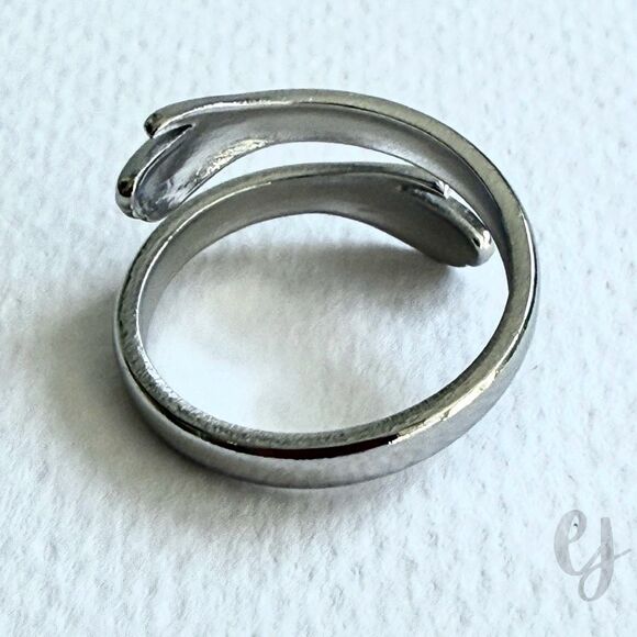 Hugging Hands Adjustable Ring Set – 2 Silver Tone Rings - Picture 7 of 7